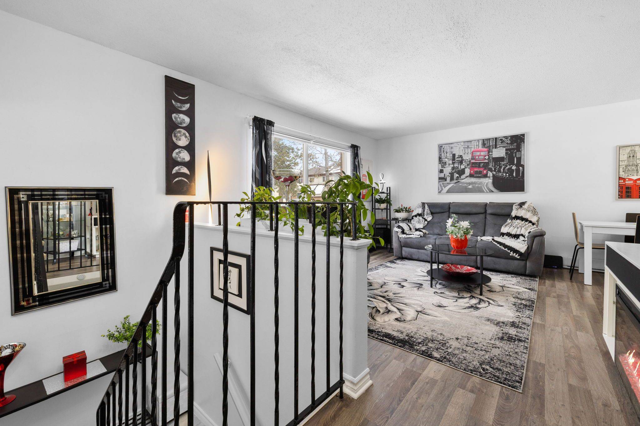 41C Forester CRES, Bells Corners And South To Fallowfield, ON K2H 8Y3