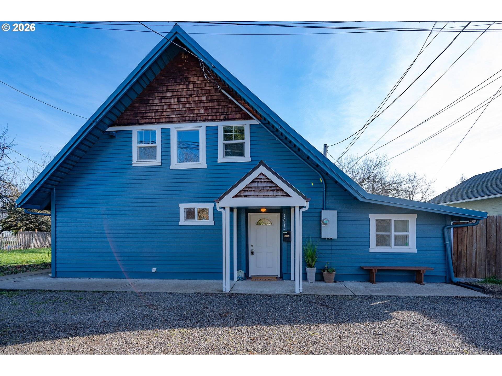 1673 OLIVE ALY, Eugene, OR 97401