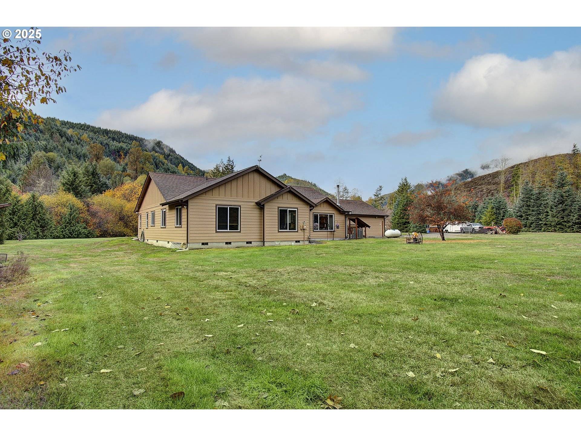 133 LOST CREEK DR, Glenoma, WA 98336