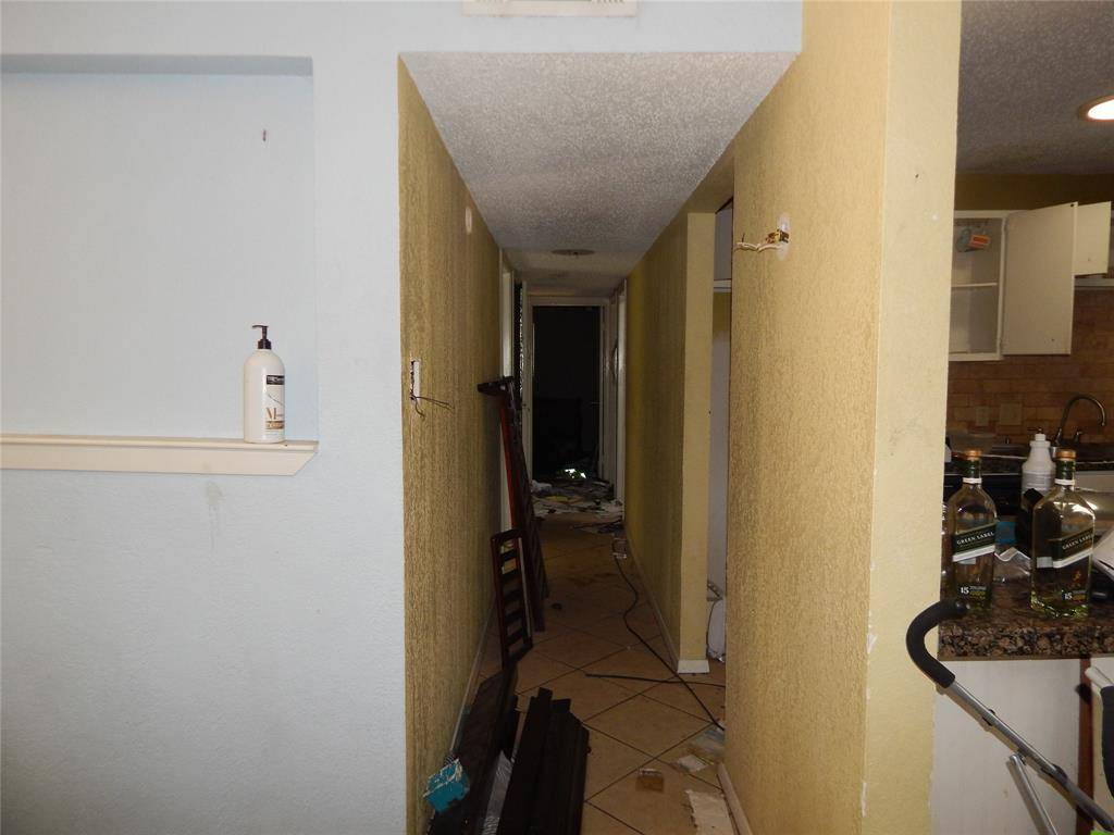 415 Buffalo Drive, Arlington, TX 76013