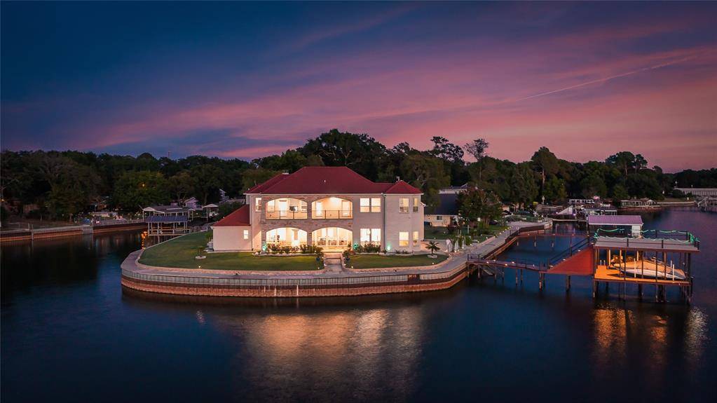 241 Loon Bay Drive, Gun Barrel City, TX 75156