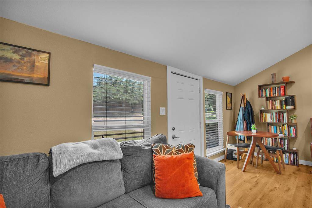 528 Pierce Street, Denton, TX 76201