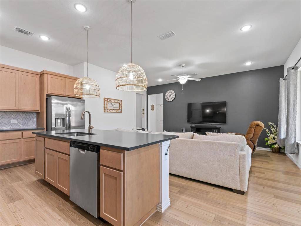 720 Colgate Circle, Princeton, TX 75407