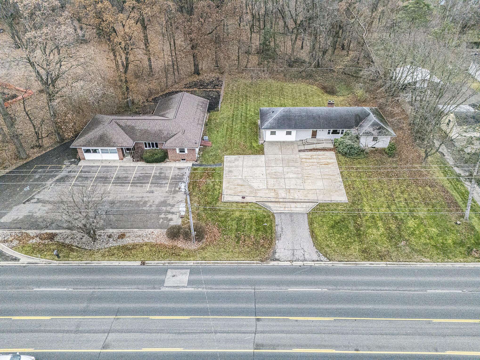 6281 Stadium DR, Oshtemo Twp, MI 49009