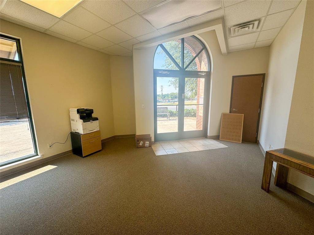 1300 Halsell Street #101, Bridgeport, TX 76426