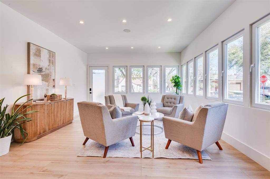 6166 Belmont Avenue, Dallas, TX 75214