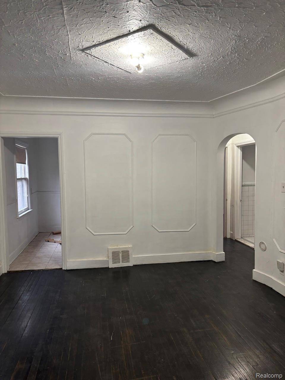 6058 Harrell ST, Detroit, MI 48213