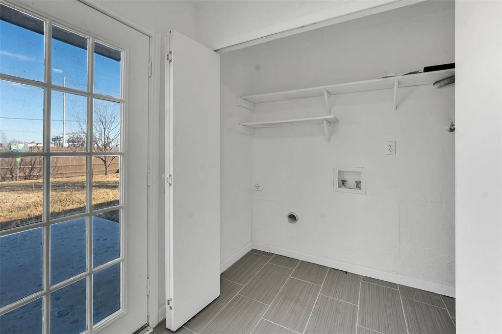 1722 Independence Trail, Grand Prairie, TX 75052