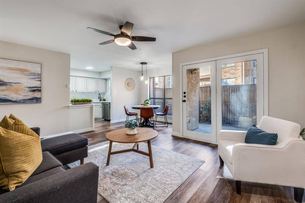 2100 Rainbow Drive #4111, Arlington, TX 76011