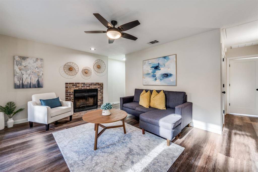 2100 Rainbow Drive #4111, Arlington, TX 76011