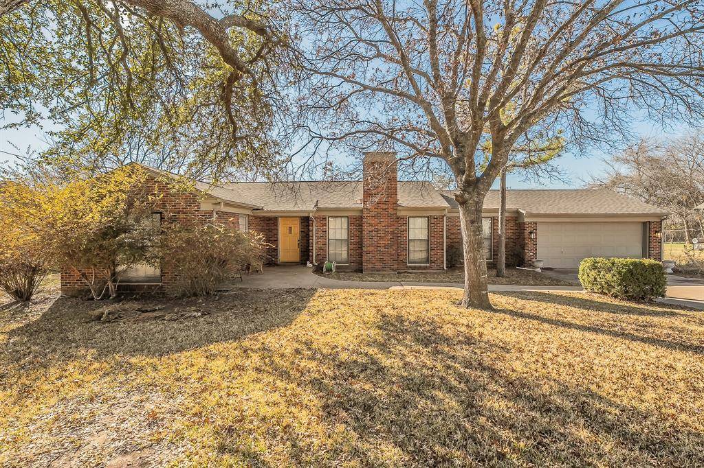 202 S Tower Street, Weatherford, TX 76086