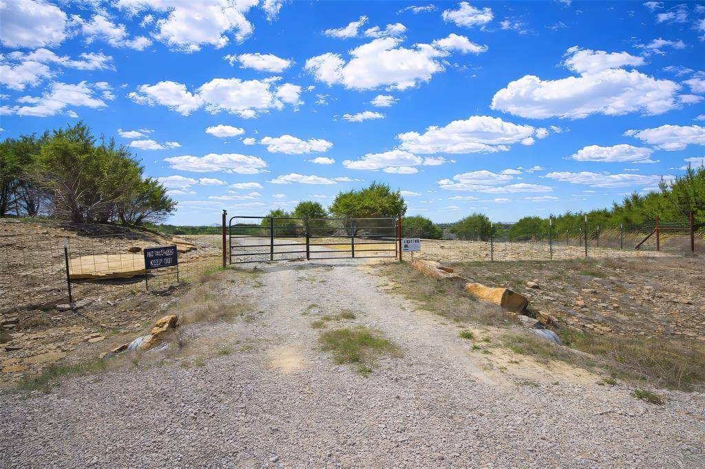 55 Crest Ridge Court, Mineral Wells, TX 76067