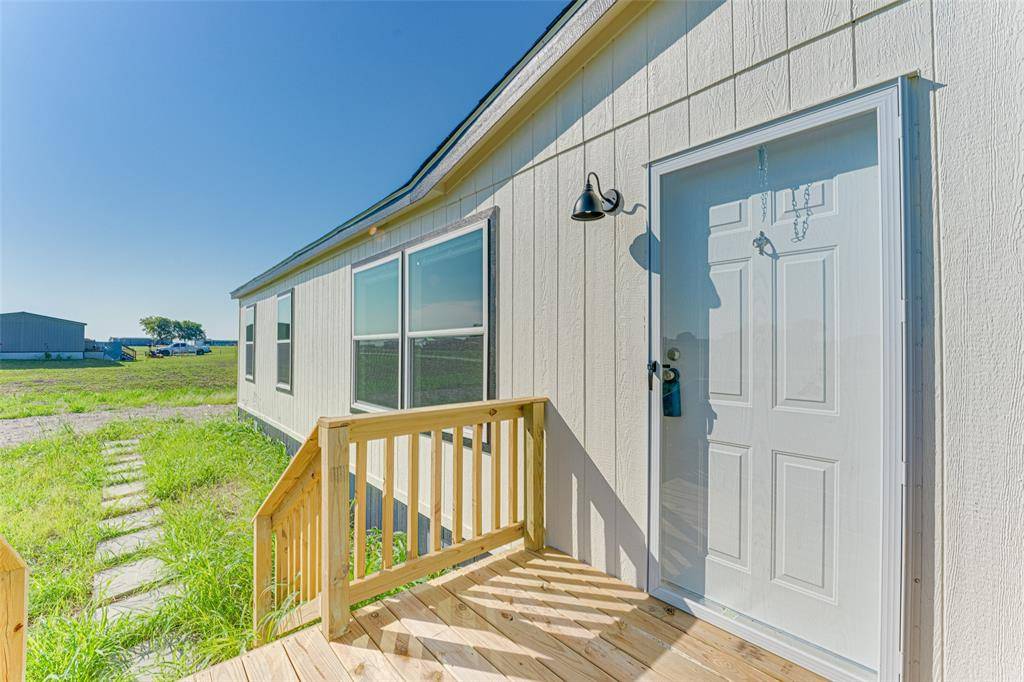 3040 Sitting Bull Lane, Ferris, TX 75125