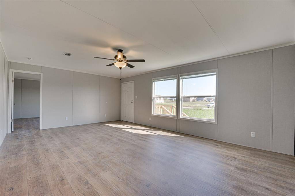 3040 Sitting Bull Lane, Ferris, TX 75125