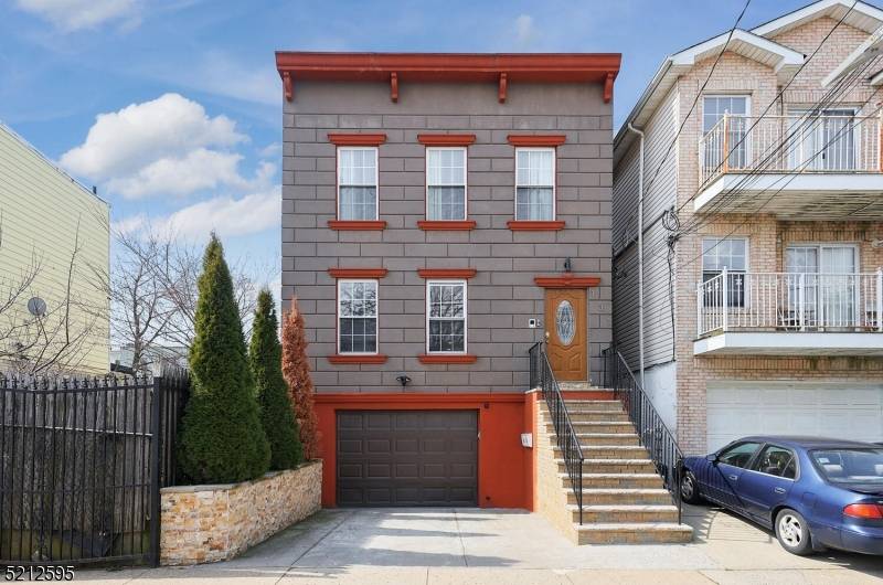 131 Armstrong Ave, Jersey City, NJ 07305