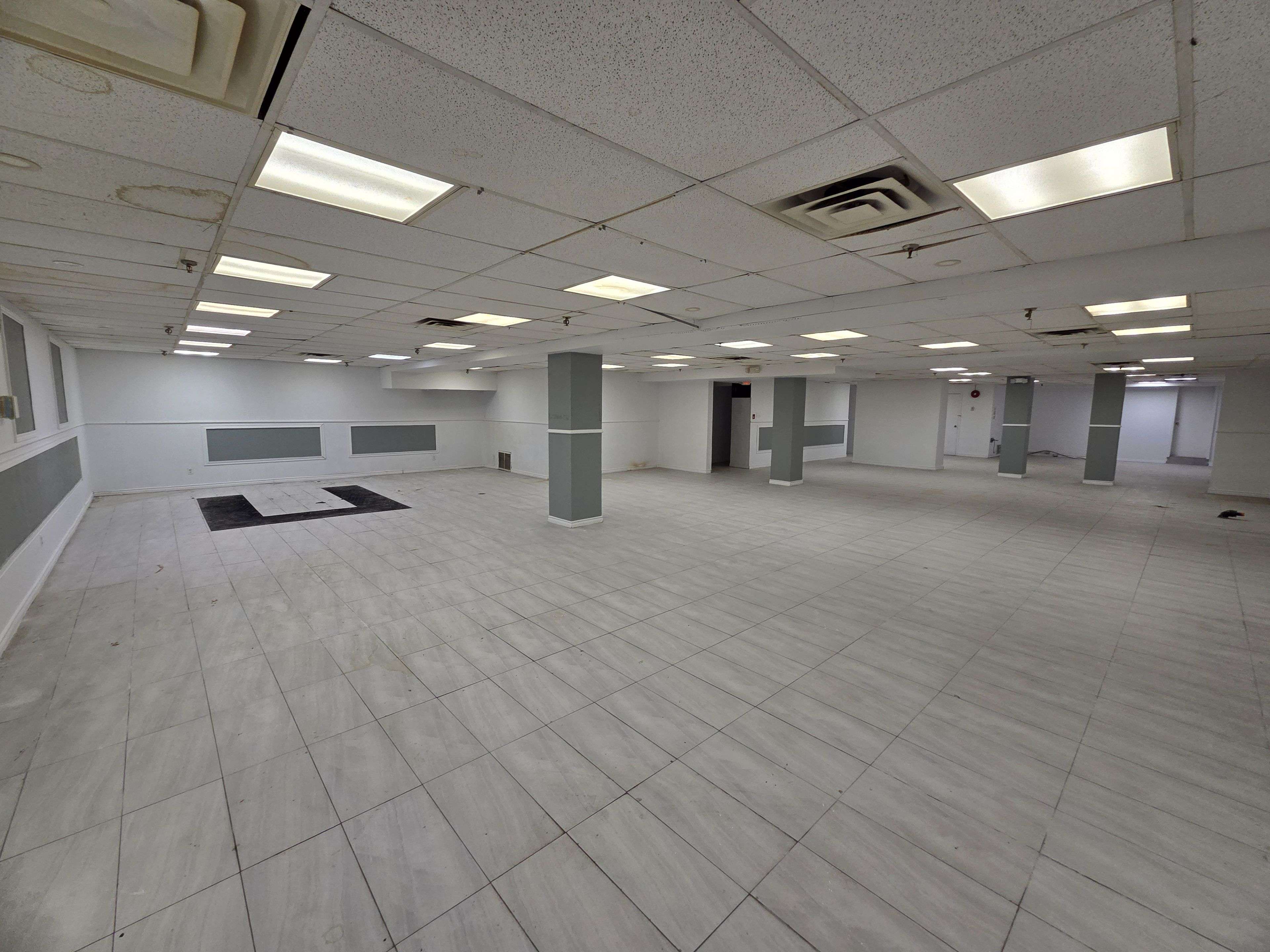 433 Comstock RD #Basement Unit 8, Toronto E04, ON M1L 2H4