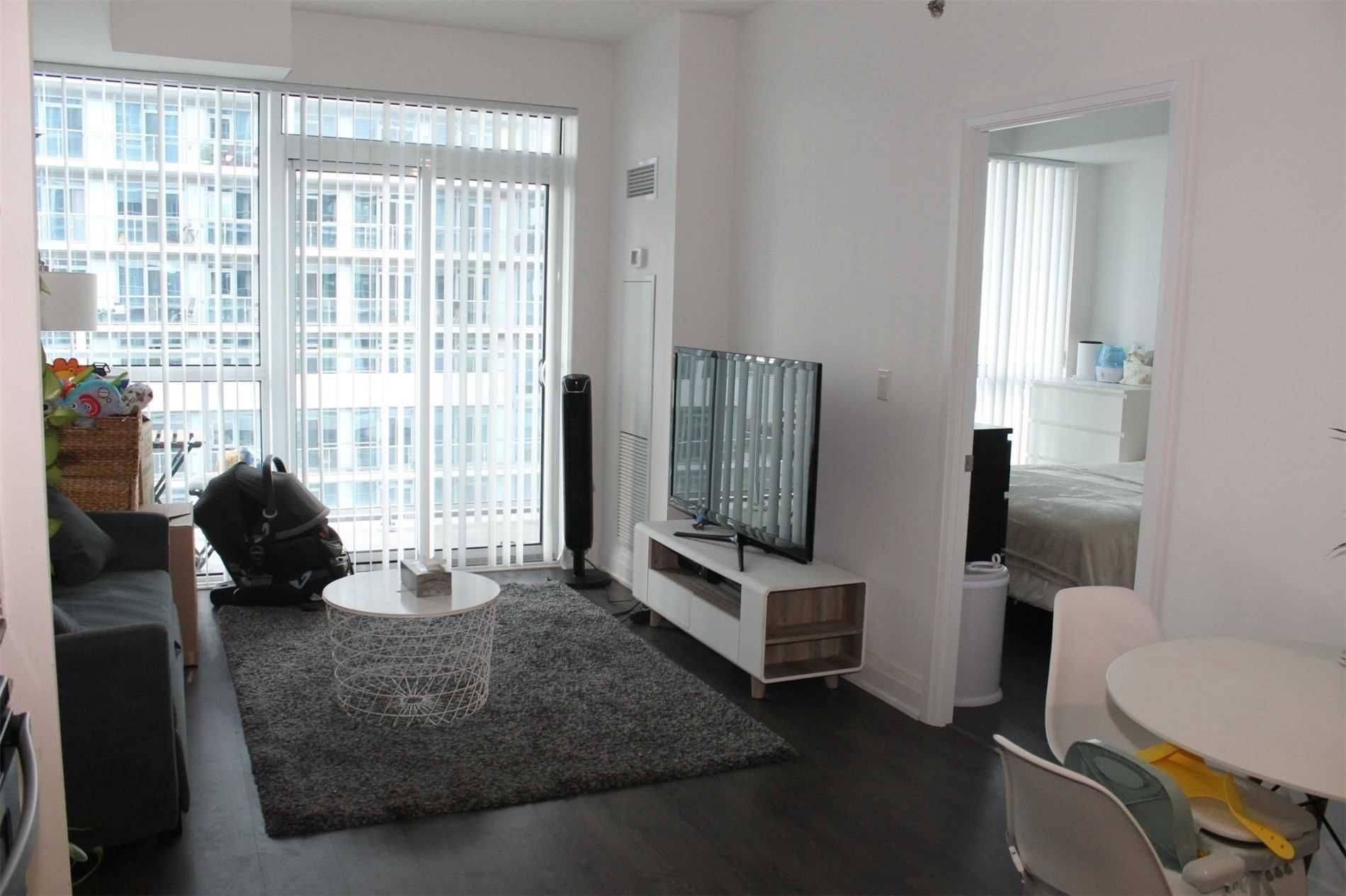 55 Speers RD #1513, Oakville, ON L6K 3R6