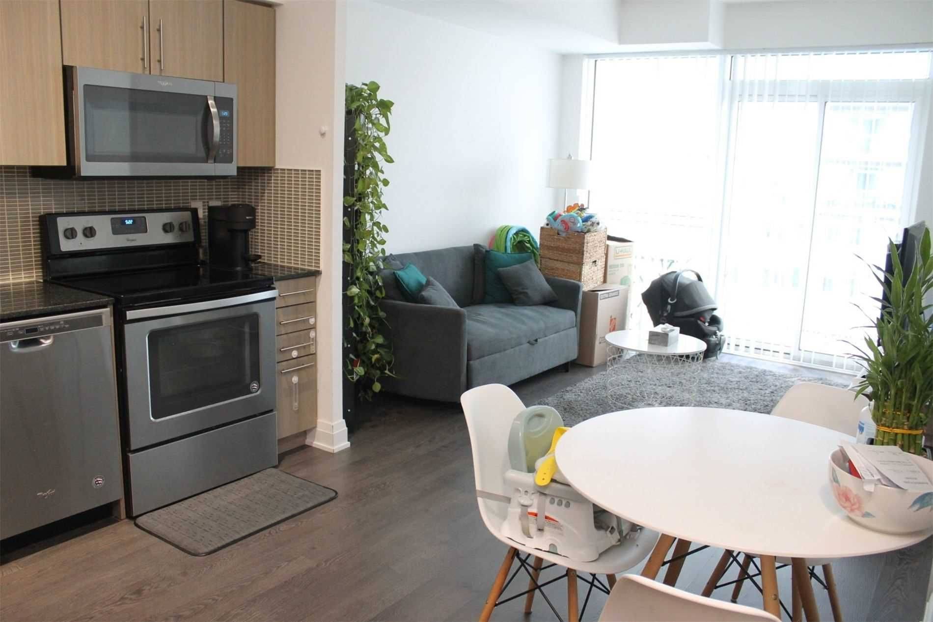 55 Speers RD #1513, Oakville, ON L6K 3R6