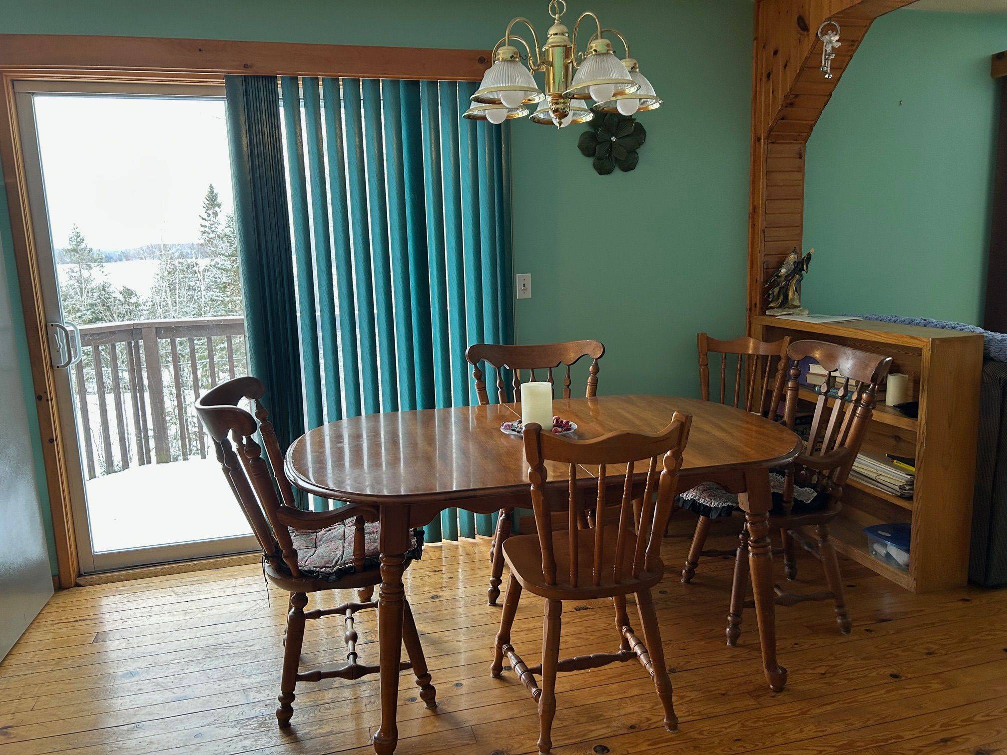 475 Chapman DR E, Magnetawan, ON P0A 1C0