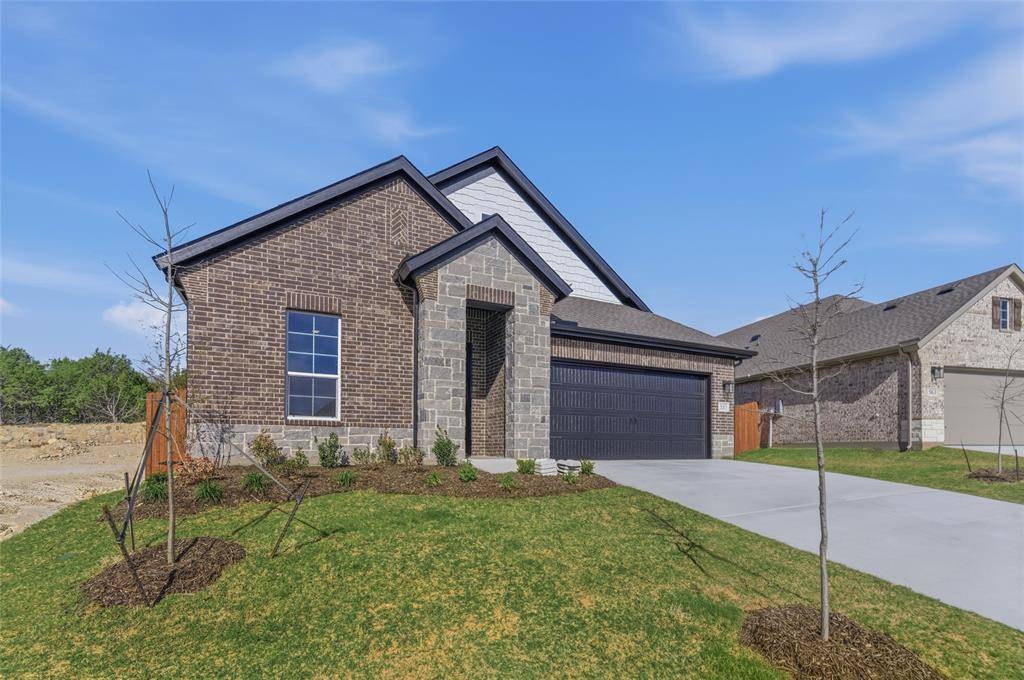 557 Waterford Park Boulevard, Weatherford, TX 76087