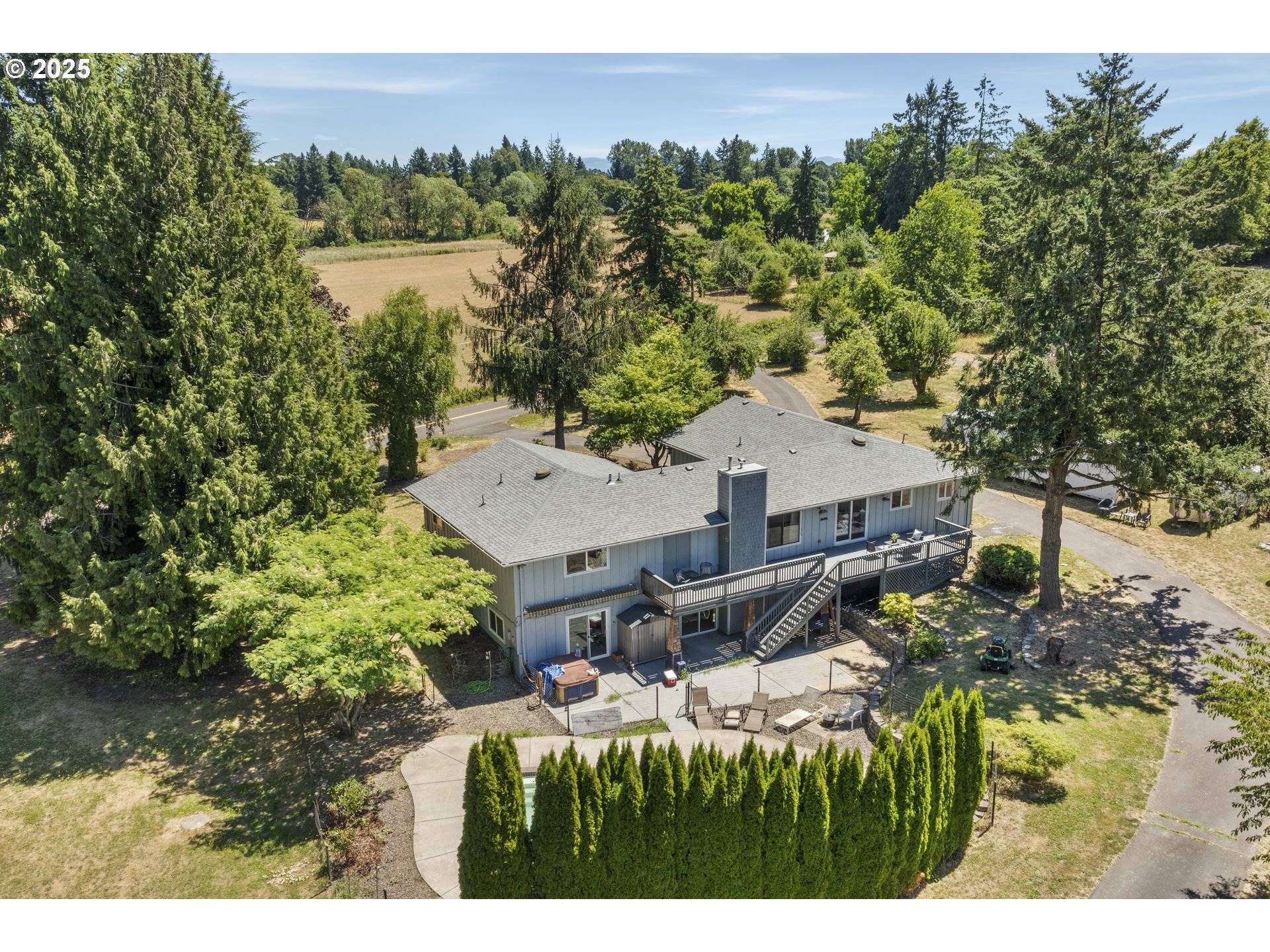 23851 SCHULTZ RD NE, Aurora, OR 97002