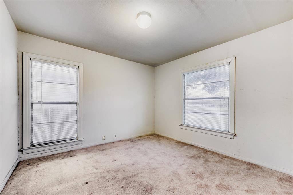 5833 E Mockingbird Lane, Dallas, TX 75206