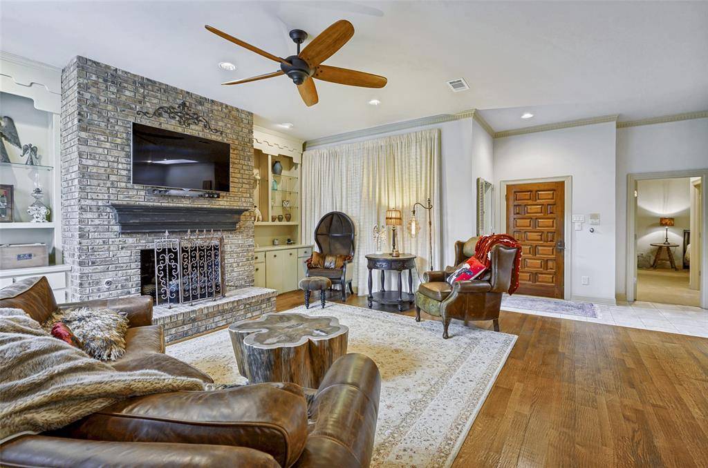 1632 Banbury Lane, Carrollton, TX 75006