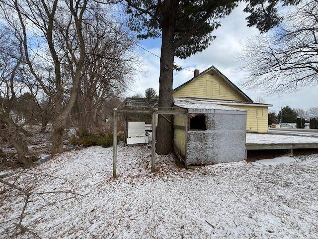 2494 S Lakeshore RD, Applegate Twp, MI 48469