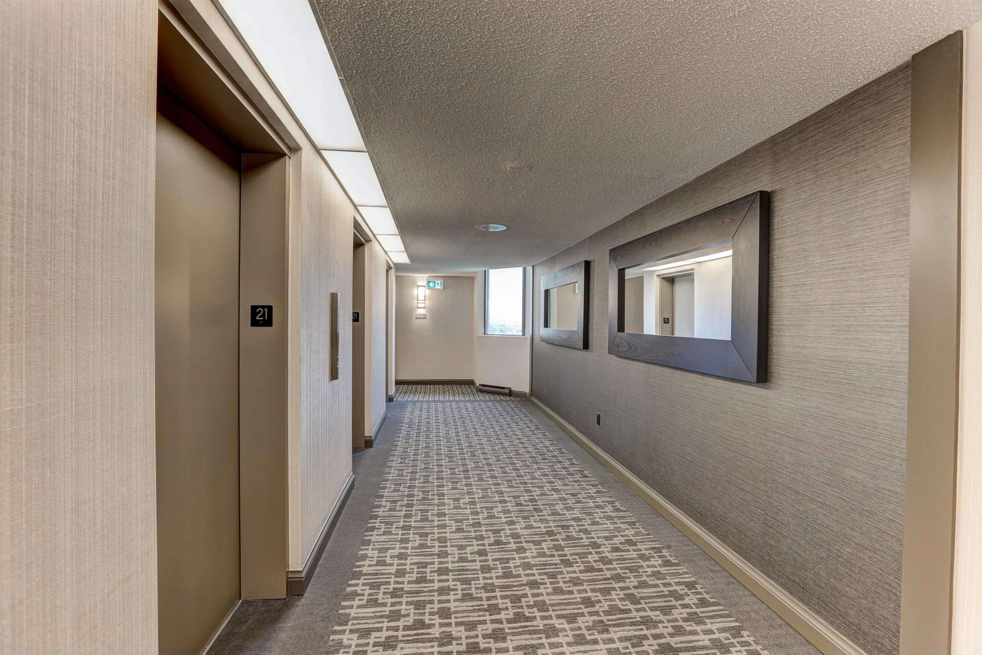 75 Wynford Heights CRES #1501, Toronto C13, ON M3C 3H9