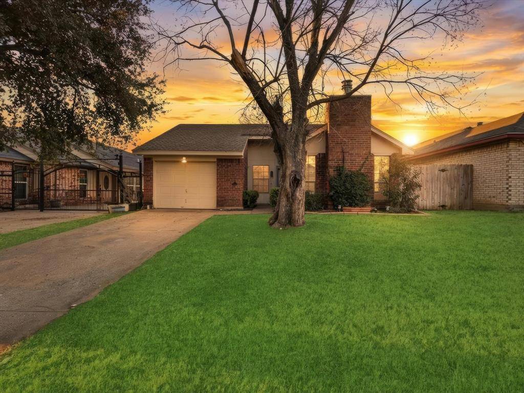 2509 Countryside Lane, Fort Worth, TX 76133
