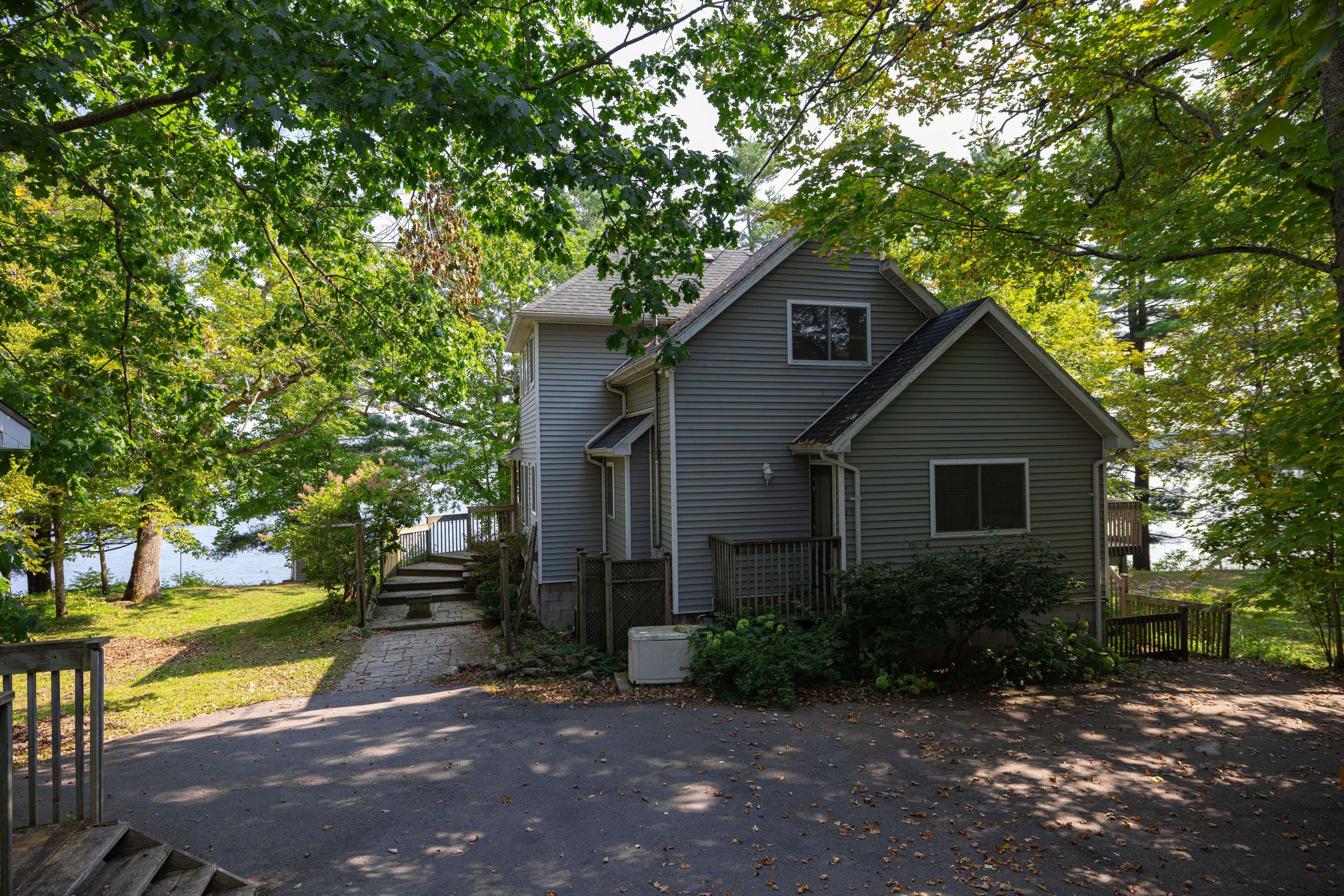 1070 WEST SHORE LN, Frontenac, ON K0H 1T0