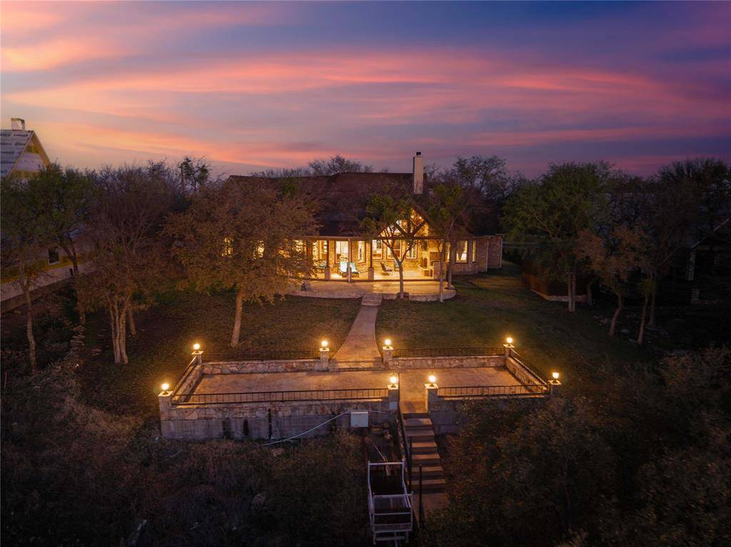 594 Oak Point Drive, May, TX 76857