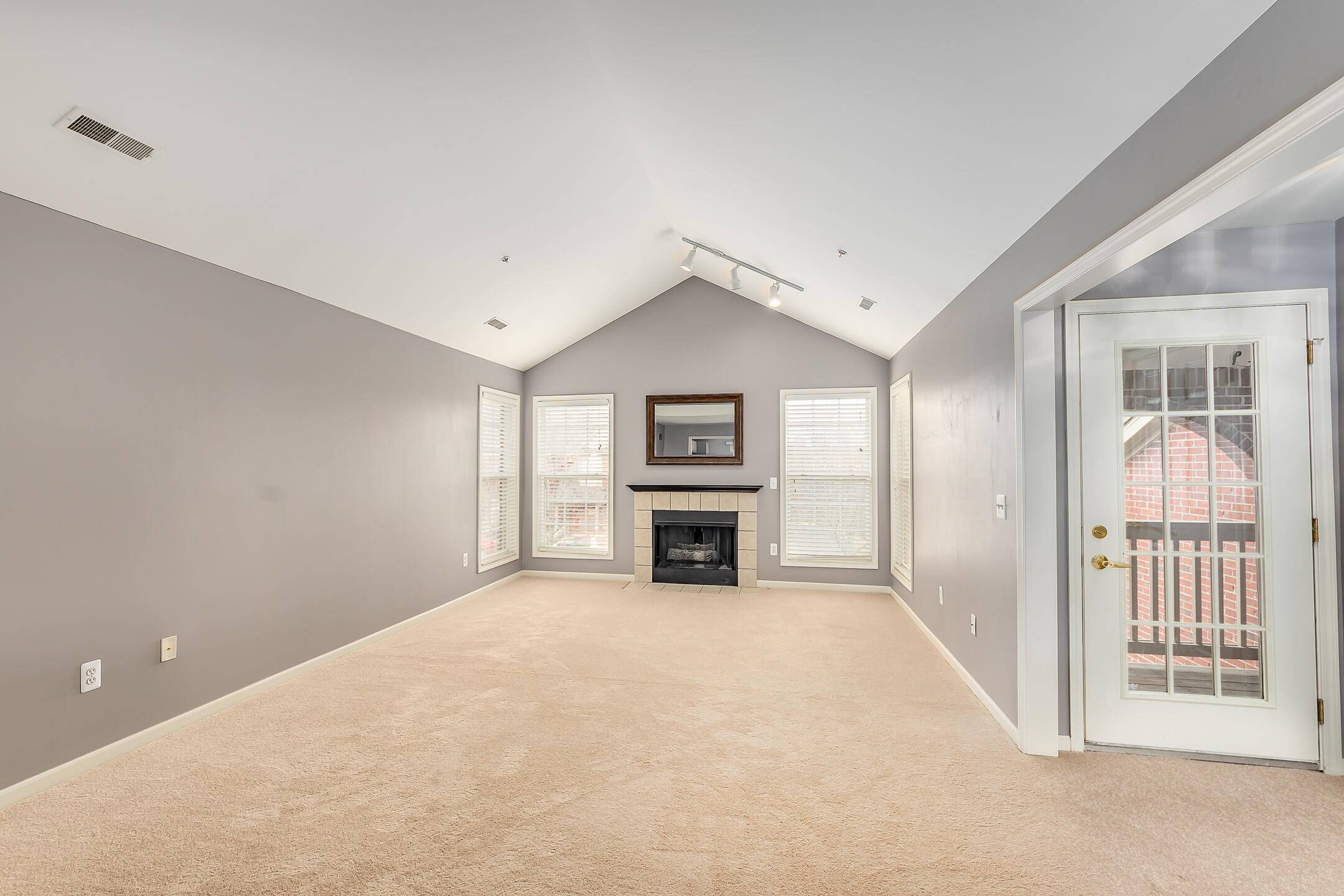 28235 Carlton Way DR, Novi City, MI 48377