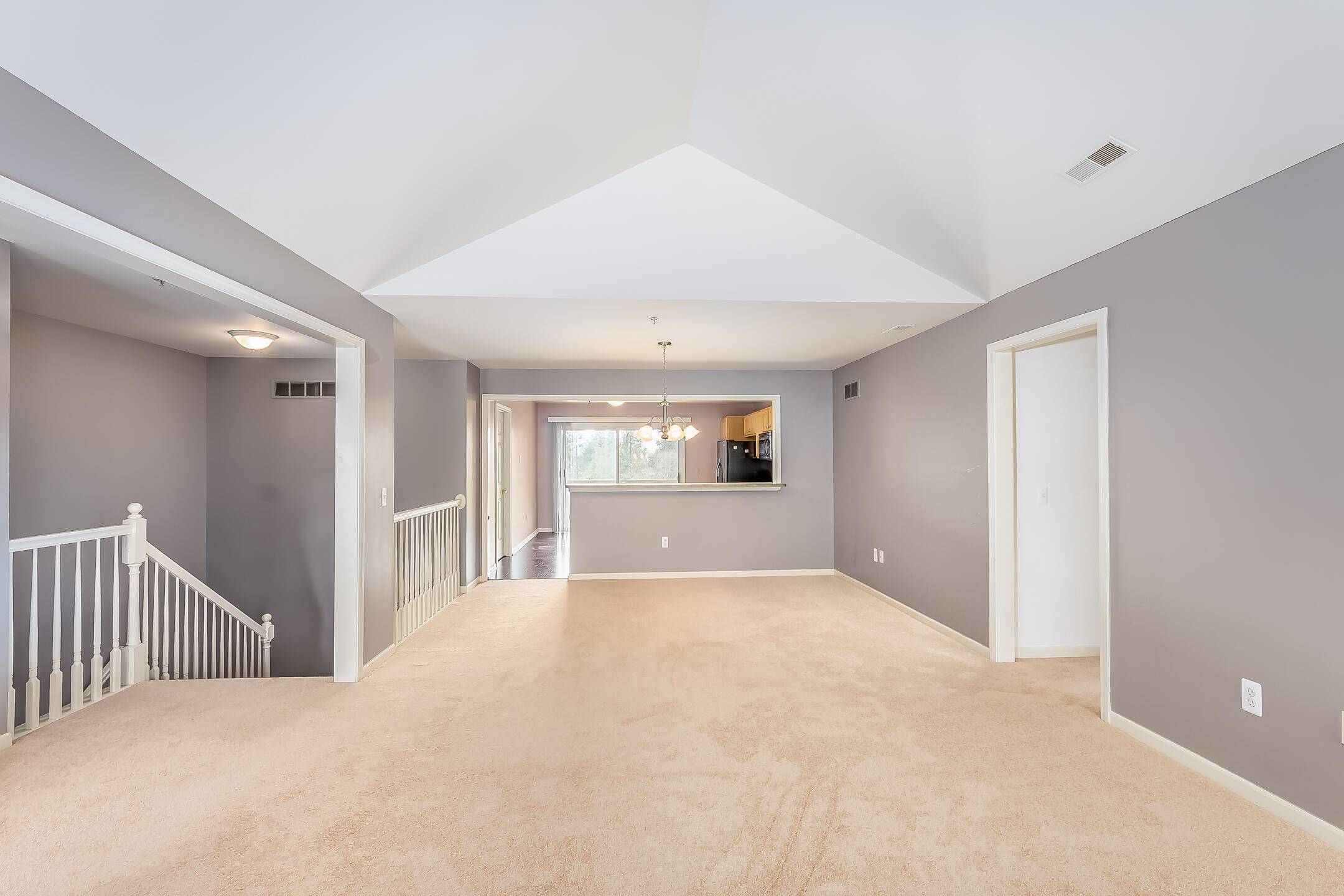 28235 Carlton Way DR, Novicity_oakland, MI 48377