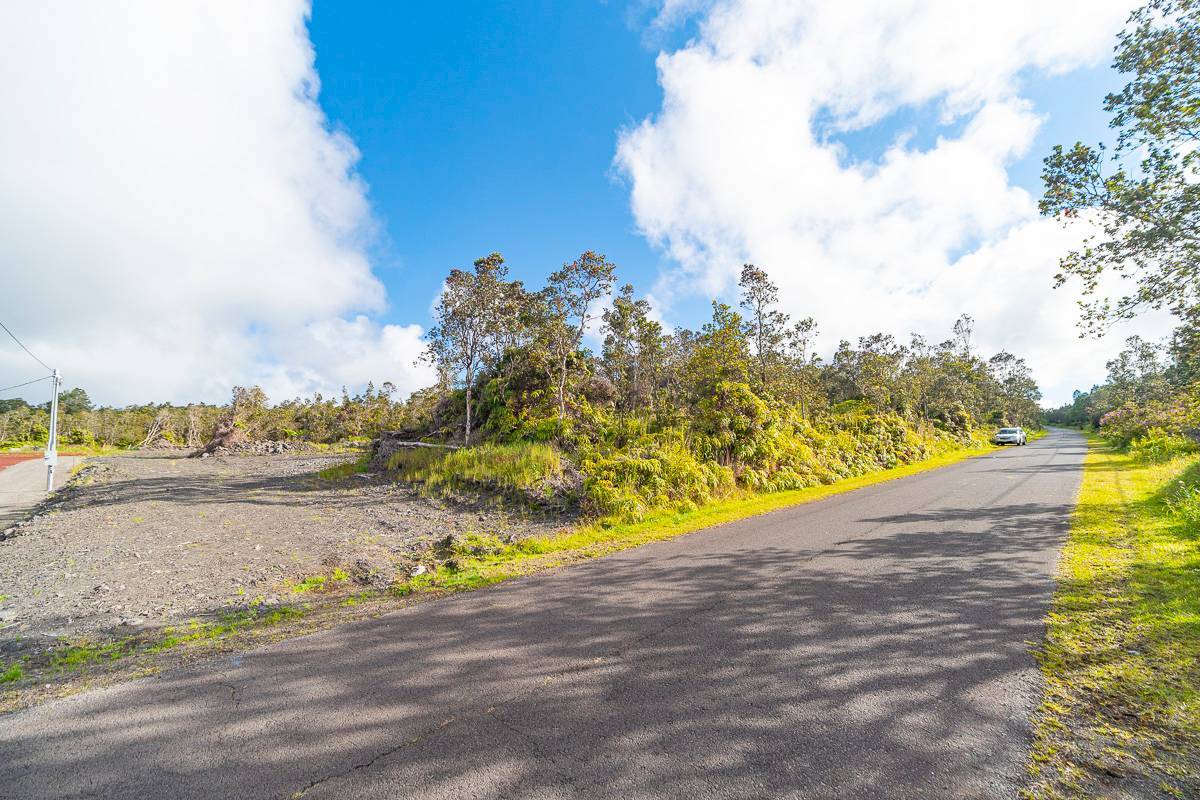 MOKUNA ST, Volcano, HI 96785
