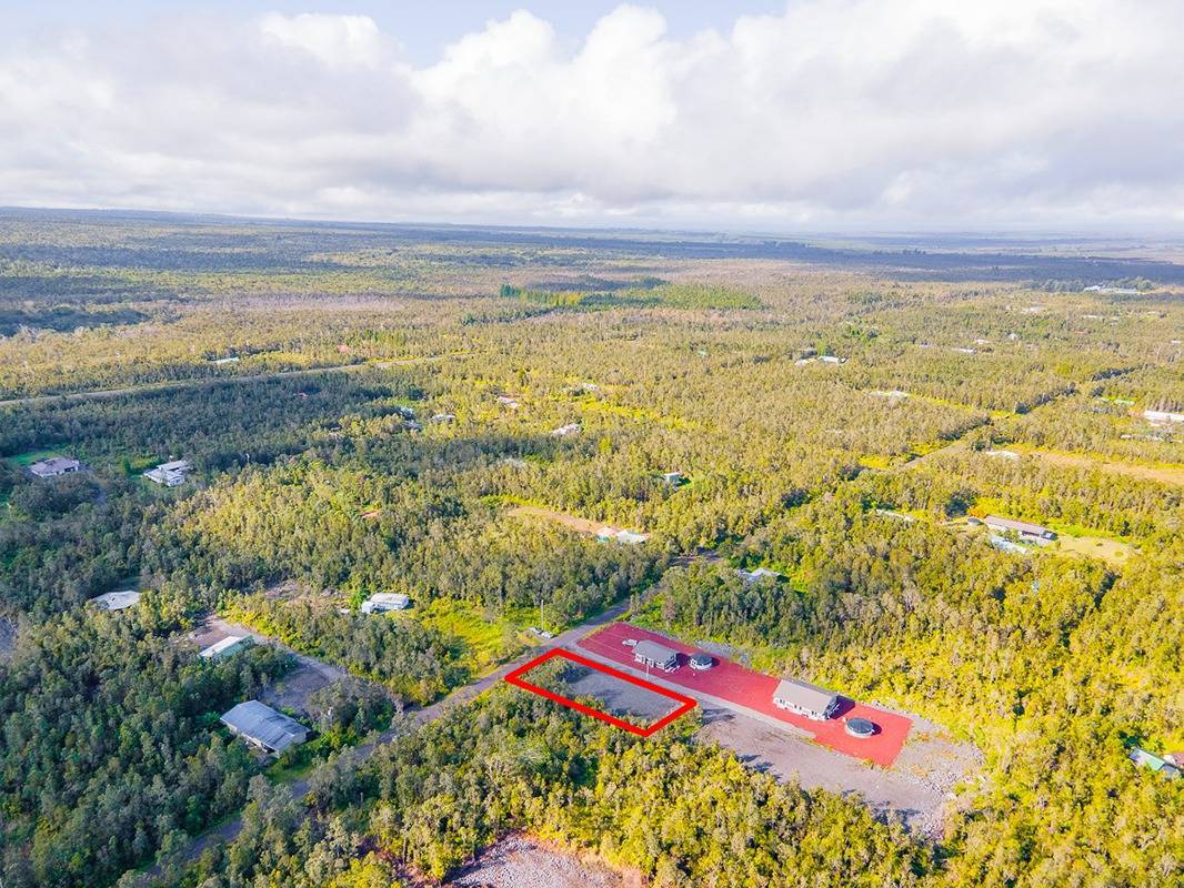 MOKUNA ST, Volcano, HI 96785