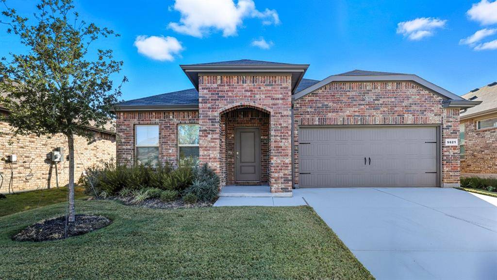 9621 AUSTIN HOLLOW Road, Fort Worth, TX 76036