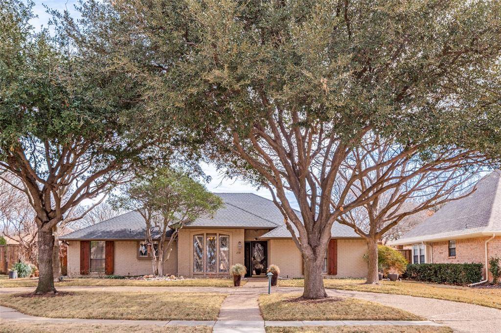2521 Nature Bend Lane, Carrollton, TX 75006