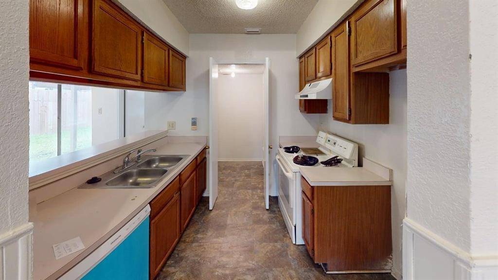 732 Versailles Street, Mesquite, TX 75149