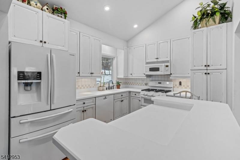 31 Ridge Ct, Cedar Grove Twp., NJ 07009