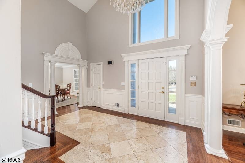 18 Kerby Ln, Mendham Boro, NJ 07945