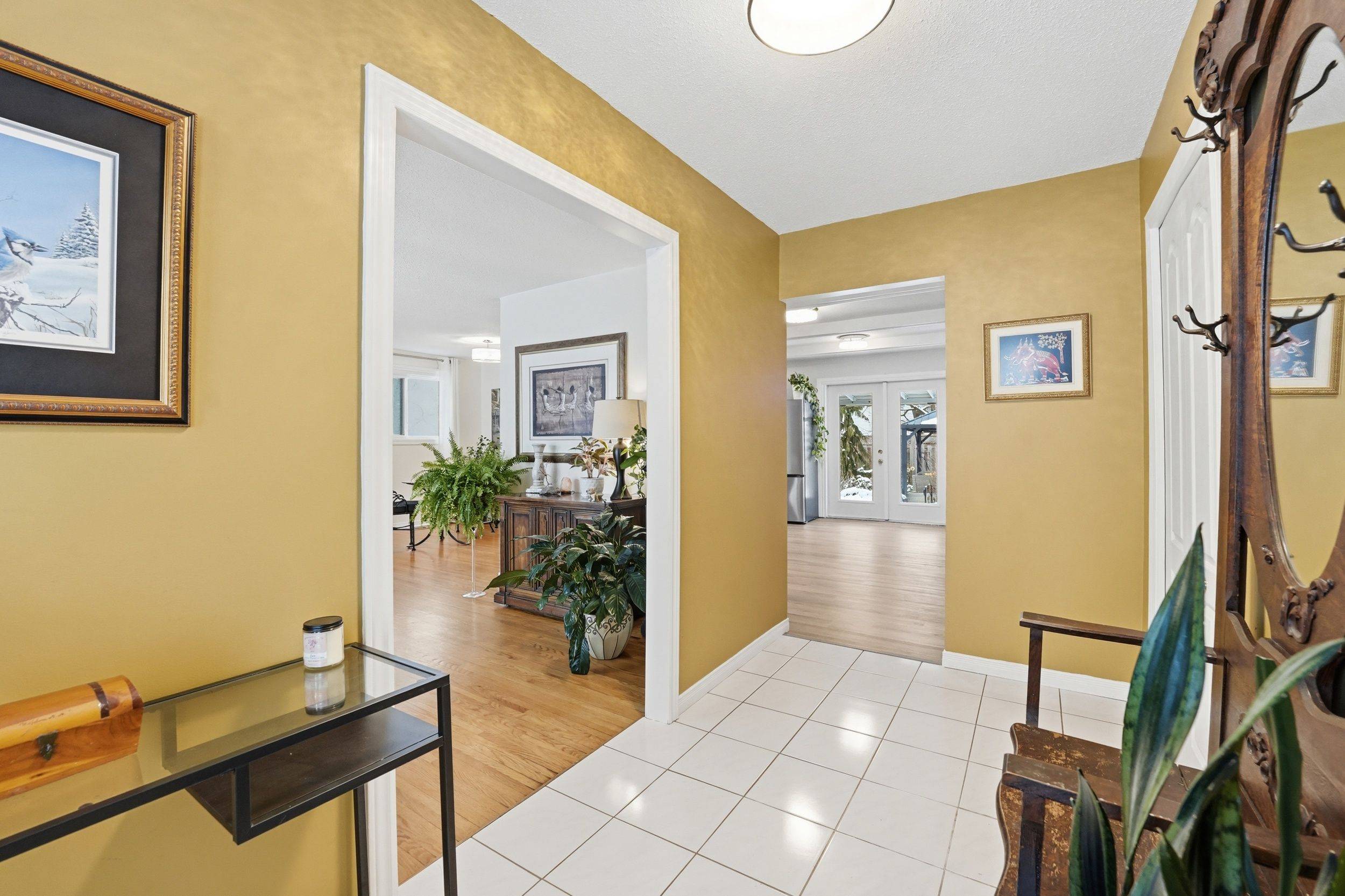 62 Bearbrook RD, Blackburn Hamlet, ON K1B 3E2