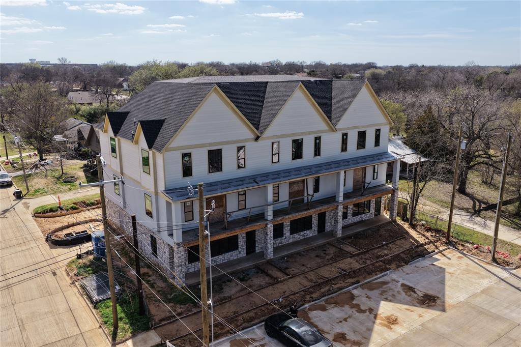 299 301 303 W Oak Street, Mansfield, TX 76063