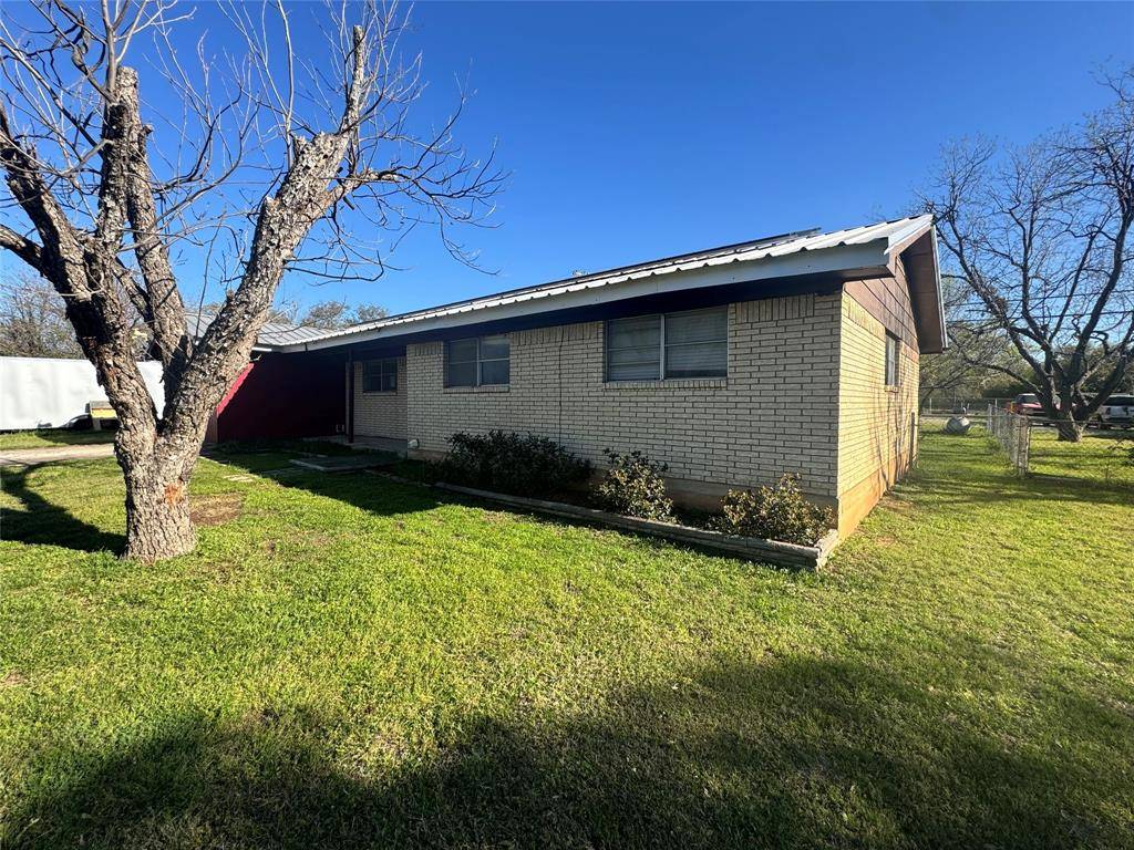 6909 Forbess Drive, Brownwood, TX 76801