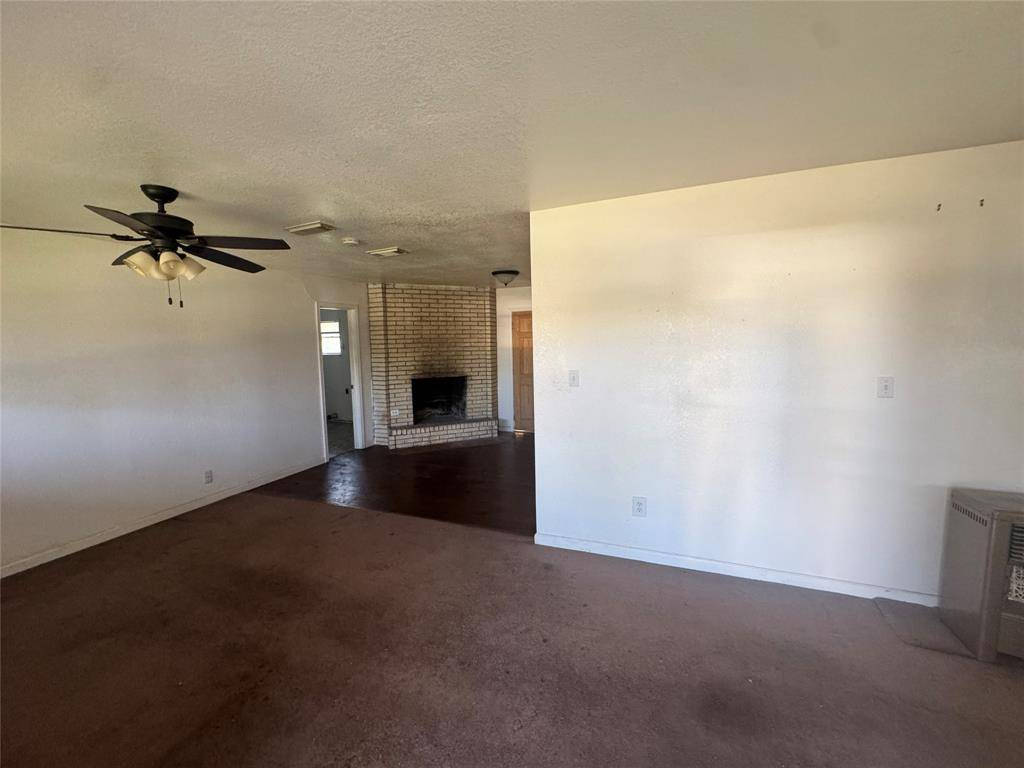 6909 Forbess Drive, Brownwood, TX 76801