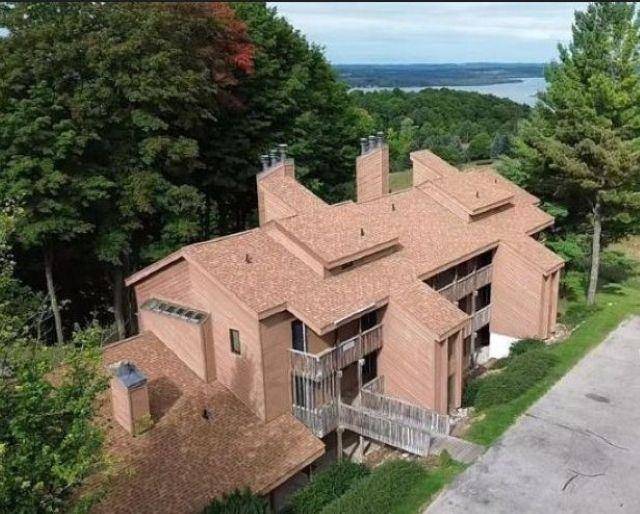 4673 N Crossover DR, Kearney Twp, MI 49615