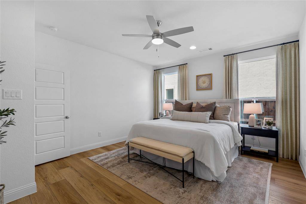 1017 Karis Boulevard, Crowley, TX 76036