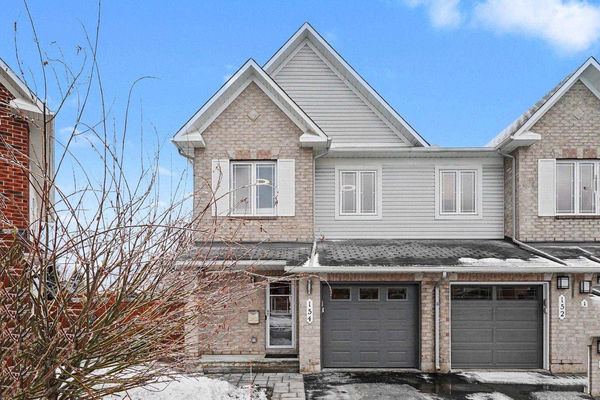 154 Marrissa AVE, Beacon Hill North - South And Area, ON K1J 0A6