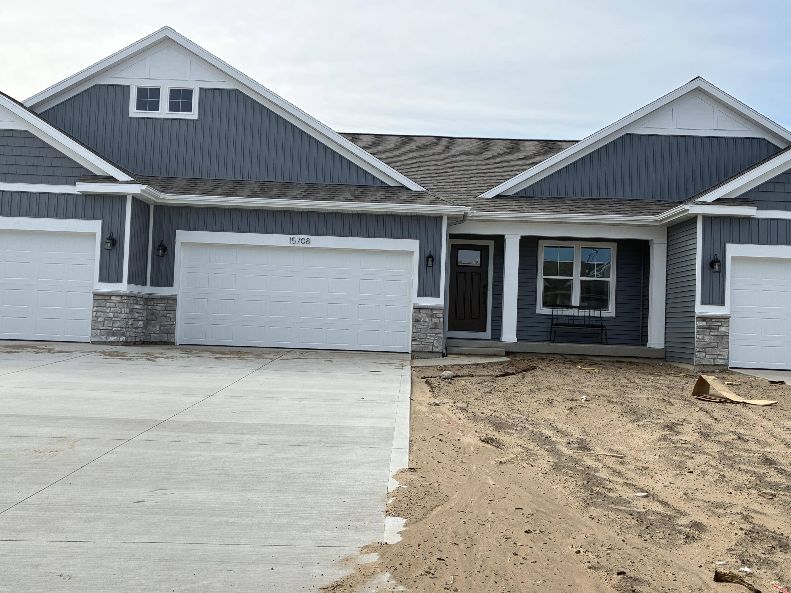 15708 Hawley DR #49, Grand Haven Twp, MI 49417