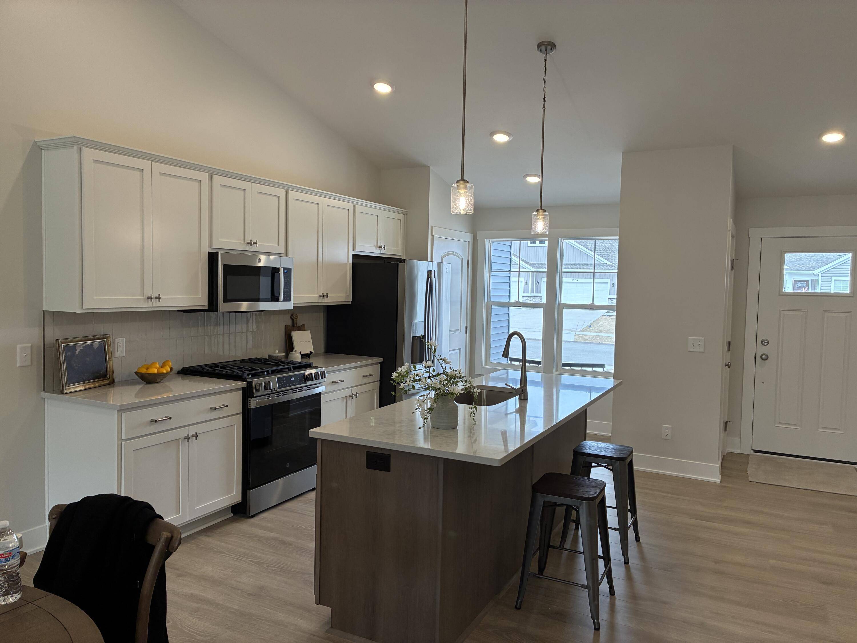 15708 Hawley DR #49, Grand Haven Twp, MI 49417